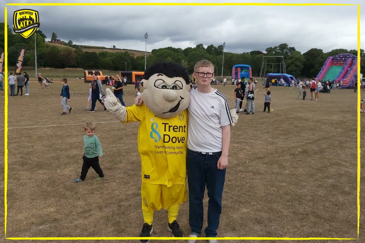 BurtonAlbionCT's tweet photo. 🖤 💛 SHOBNALL FUN DAY

We had a great day at the Shobnall fun day and so did @billybrewerBAFC. Thank you to everyone who joined in with our activities and said hello 👋

For information on future events 👇

Stefanie.white@burtonalbionct.org

#BACT https://t.co/fGmtxmqS4b