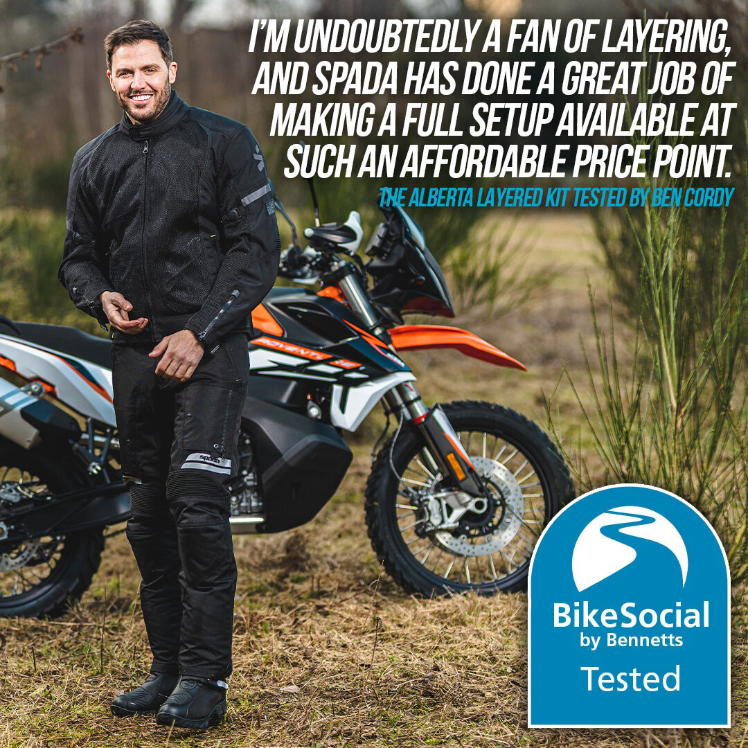 BikeSocial member Ben Cordy put our Alberta kit to the ultimate test riding nearly 1000 miles of heat waves, muggy drizzle and chilly mornings over the last month to see if our kit is worth a look.

bit.ly/3R8B9Is

#spada #spadaaberta #motorcyclejacket #motorcycles