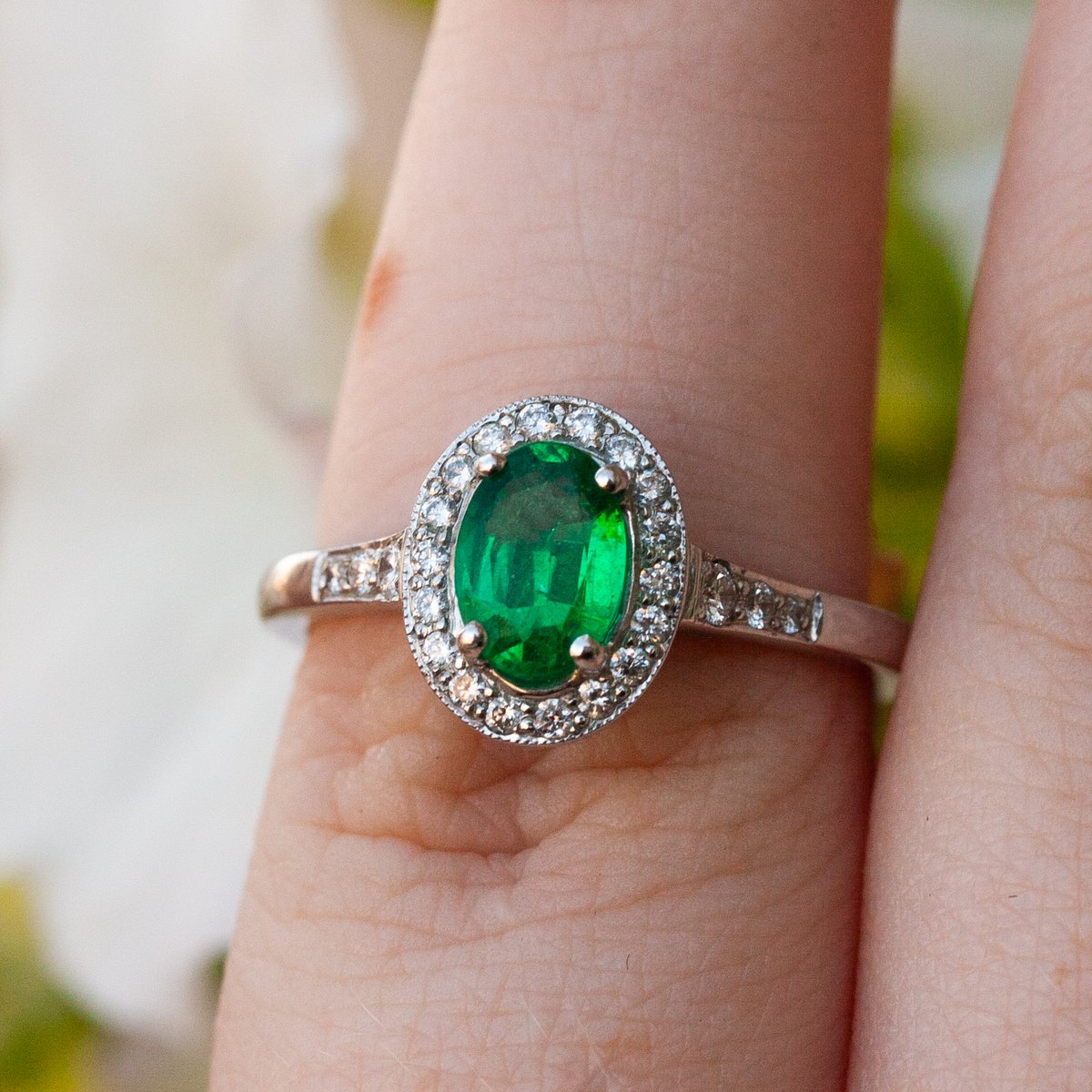 JordanJewellers's tweet photo. 💚Isn't this emerald and diamond cluster ring just magnificent!💚

Did you know that emeralds have been mined since the ancient Egyptians and were a favourite of Cleopatra!

https://t.co/6c9yi4ej64 https://t.co/vdMBECCxn7