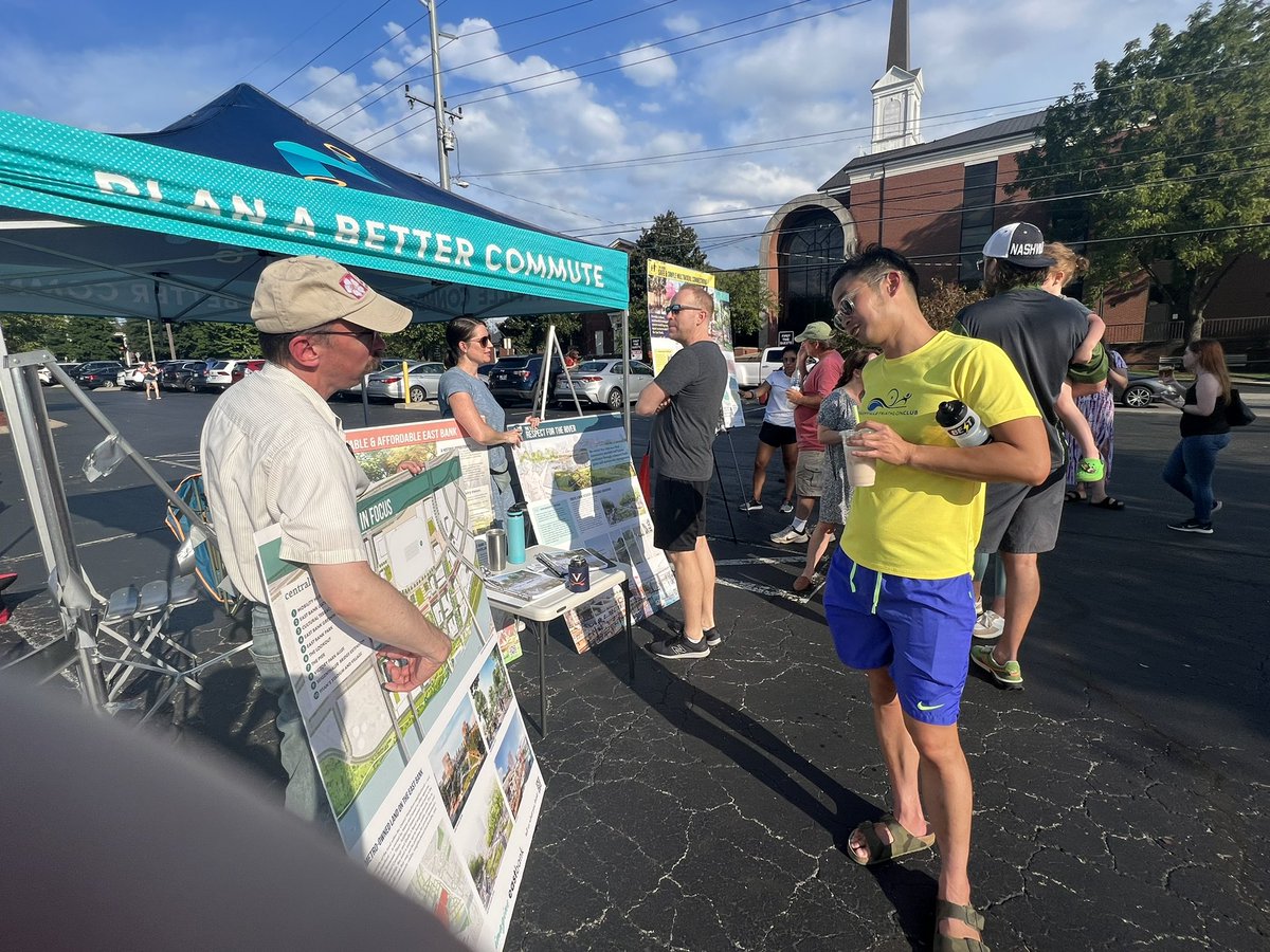 VisionZeroTN's tweet photo. #tamw you realize everyone riding any of the designated north-south bike routes will have to cross the 9-lane superhighway to get back to any of the designated east-west bike routes across the river https://t.co/s1S1VlWknn