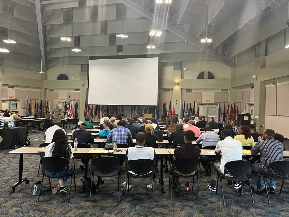 totalcyber's tweet photo. This weekend we attended the post-Deployment Yellow Ribbon event at the Clay National Guard Center in Marietta, GA. There were over 120 GA state guardsmen and family members present for this two-day event!
#yellowribbonevent #nationalguard #itcareerdevelopment #armycool https://t.co/p45yOjhgKd