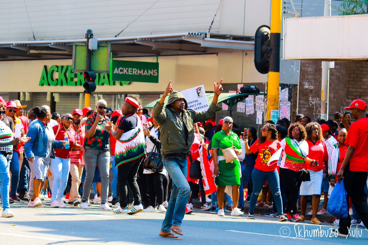 mccoovane's tweet photo. People don’t just get upset. They contribute to their upsetness. More than 3000 works tool down today due to the high living 
#cosatu #works #southafrica #photography #march #protect #ethekwini #weststreet #cbd https://t.co/6QM4XuZdBt