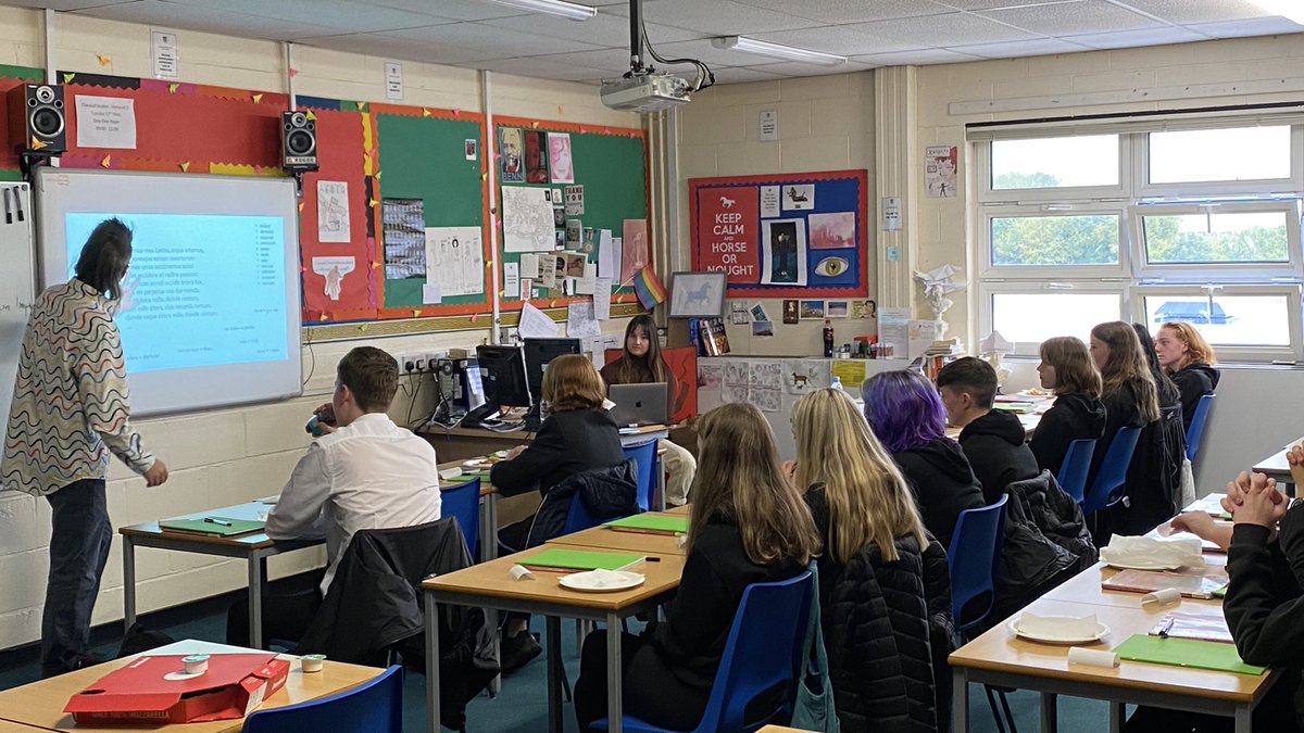 MHS_Classics's tweet photo. We were absolutely thrilled to help @henrystead and Florence Rogers of @StA_Classics to launch STALOS (St Andrews Latin Outreach Scheme) with @MonifiethHigh today. 

A hugely important step in bringing Latin to Scottish state-schools. 

Great teachers and great pupils! ��🏻🏺 https://t.co/bytxVCwJd7