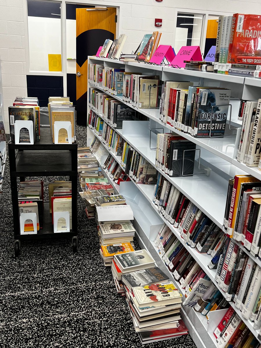 LibraryMNHS tweet picture