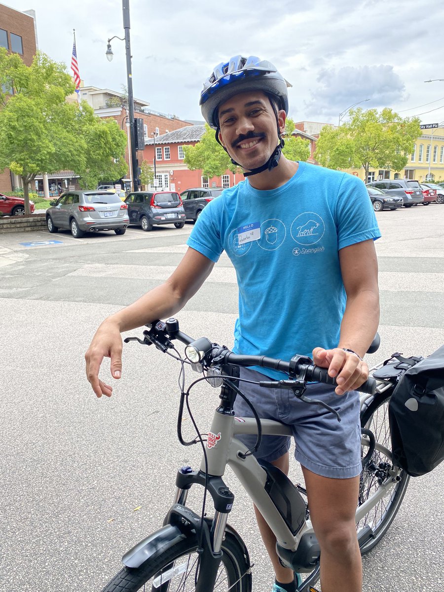 movesafedurham's tweet photo. Cohort 1 for the ππ΄ββοΈπ΄ββοΈBull E-Bike Pilot is continuing to make their π΄ββοΈπ΄ββοΈway across the #BullCity. Check out these π¬πΈaction shots from orientations last week! #BullEBikePilot #WayToGoDurham https://t.co/Q0kRhZP64M