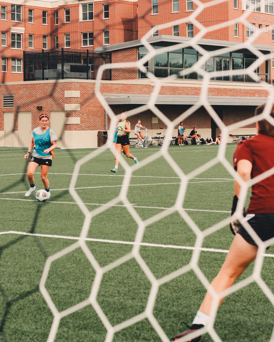 UWL_Soccer's tweet photo. Eyes on the Prize #AlexisGotMegged #SessionFive https://t.co/fRpnBknMmM