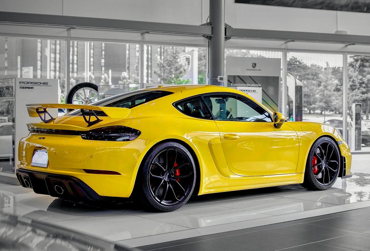 PCAUCR's tweet photo. Big thanks to Porsche Centre North Toronto for hosting an exceptional morning of Cars And Coffee last Sunday, big thanks to Eshel Zweig for getting out of bed to snap these excellent pics. ☕️ 😎 🚗 https://t.co/ZWda8ELq5W