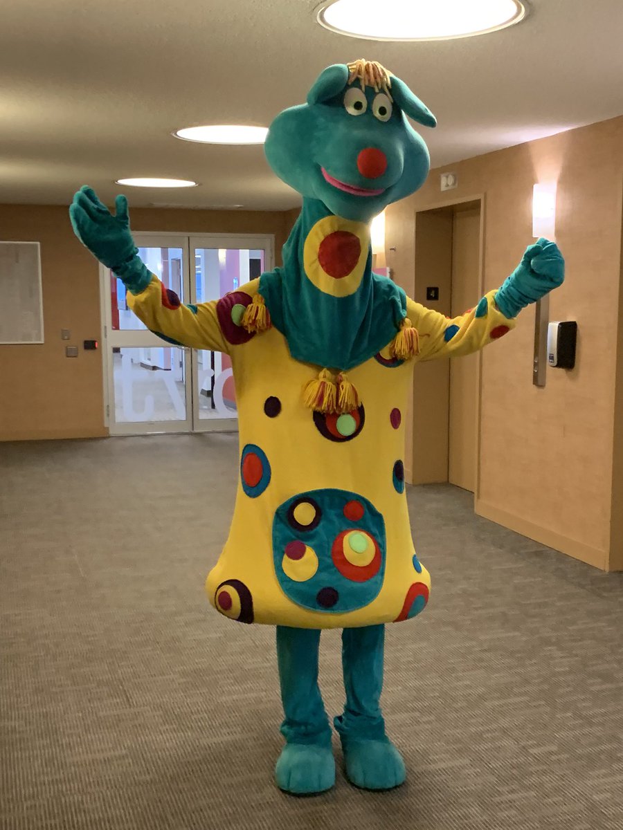 harrisonlowman's tweet photo. Spotted at @tvo HQ https://t.co/s2CcYGpBU0
