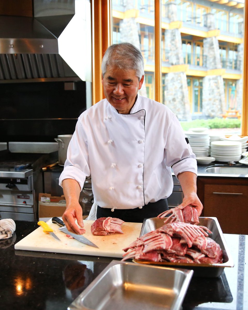 All smiles in the kitchen with Chef Yoshi.

#priddis #yyclocal #yyceats #yycfoodie #calgaryfoodie