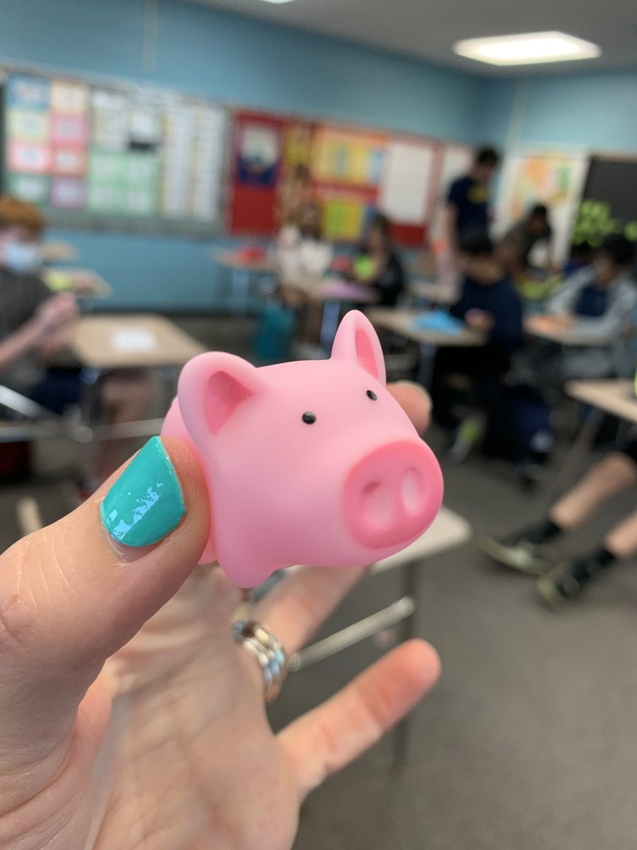 Schultüte Tag in Deutsch 1! 🇩🇪These kids were so excited! 🐷🐞🍬✏️🎉 (Sorry to my colleagues for the squeaky pigs 😬) <a href="/NVWorldLanguage/">NV WL/EL Department</a>