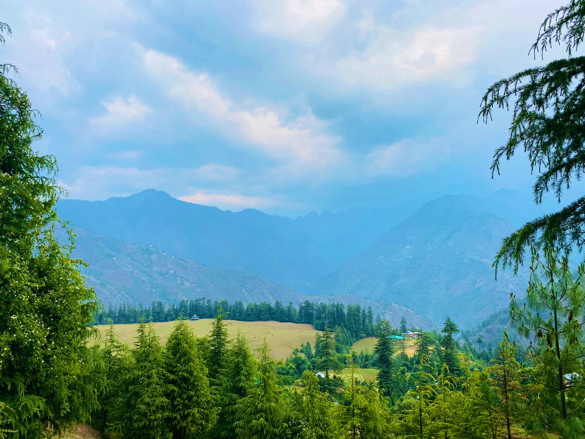 lemiride's tweet photo. Our Dev Bhoomi (Land Of God's), Himachal Pradesh! 💙

Credits - @himachal_queen

#HimachalPradesh #India #travel https://t.co/fuLIs46AJX