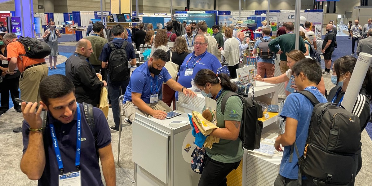 AmerChemSociety's tweet photo. Visit the ACS Store on the #ACSFall2022 Expo floor & pick up some souvenirs, check out some new #chemistry themed shirts, add to your #PeriodicTable pin collection & much more.
#Science #STEM #ACSStore https://t.co/MscpgkihI8