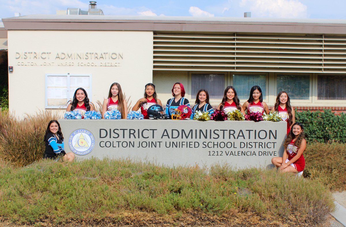 Cheerleaders from <a href="/CHSJackets_/">Colton High School</a> and <a href="/GTHSTitans/">Grand Terrace High</a> got together to promote district unity before this week's cross-town rival game. The game is this Friday at 7pm at Grand Terrace High School. Good luck to both teams! #CJUSD