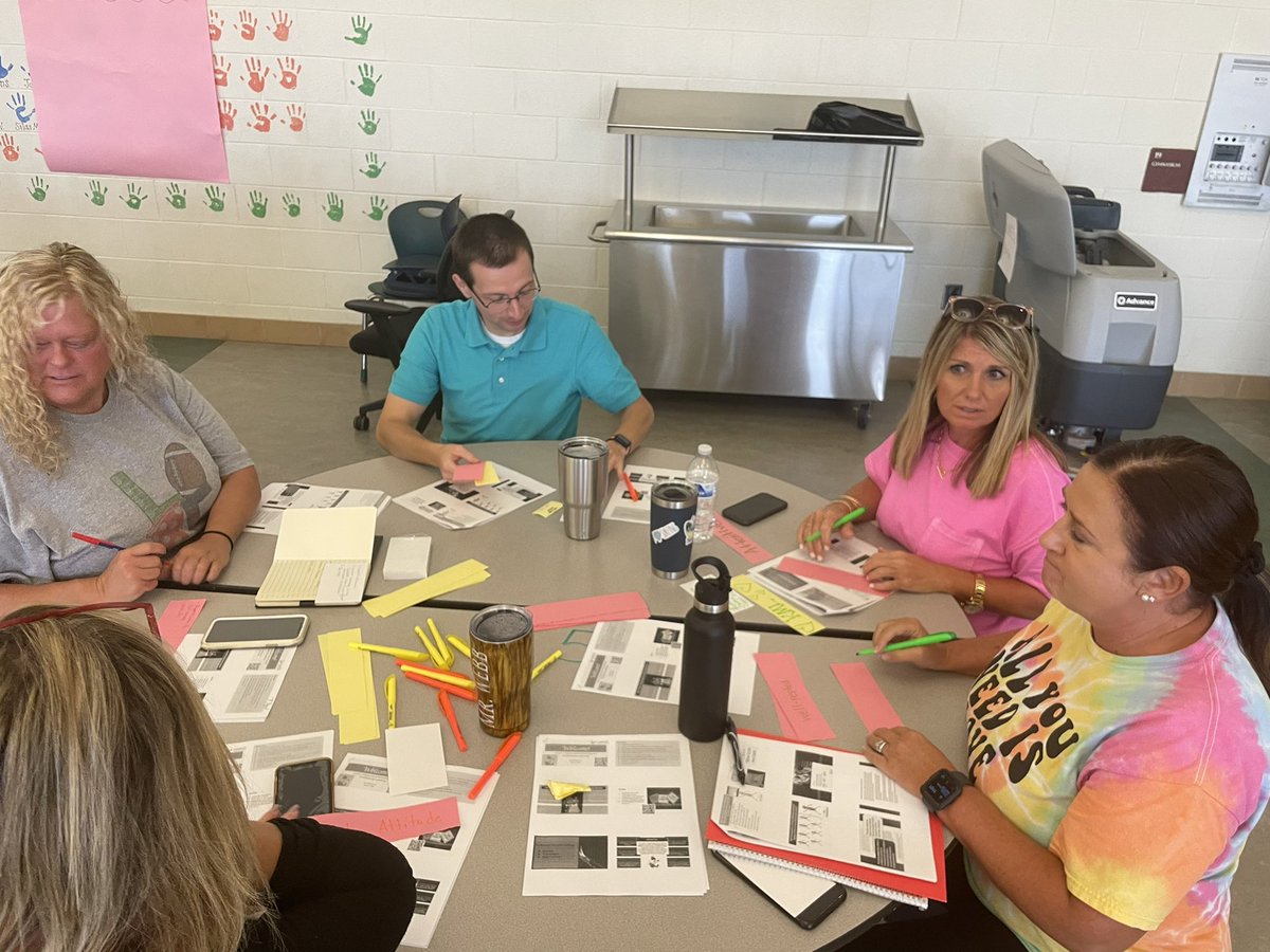 CPSredhounds's tweet photo. It’s an exciting day at CPS as we refocus our lenses and work to cultivate the portrait of a student, teacher, and principal. ❤️ Truly a work of HEART! ❤️ Thank you for your guidance @JennyRay4Ldrs! https://t.co/JpgGCUFXz1
