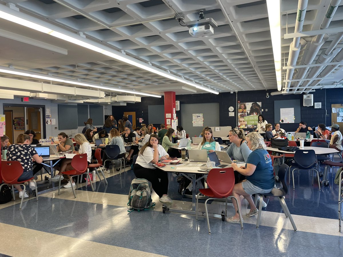 Day 2 of #SyraFuse boot camp with cohort 7!! <a href="/SyracuseSchools/">Syracuse City School</a> <a href="/manamit/">Manami Tezuka</a> <a href="/MrsMcKay111/">Mrs. McKay</a>