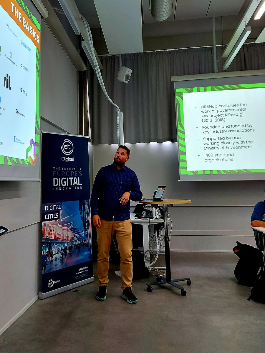 HTarabichi's tweet photo. @SLankiniemi  sharing insights about construction industry, #sustainability , and #impact  of #platforms @KIRAdigi during  #eitdigitalsummerschool #digitalcities at #aaltouniversity.
@EIT_Digital https://t.co/jm9gl1cqVo