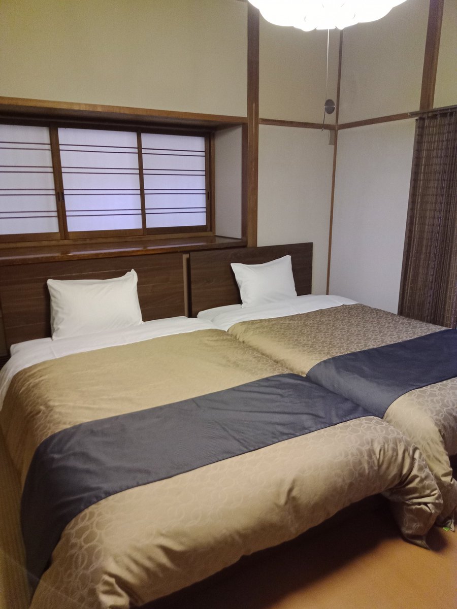 Mirron_22's tweet photo. DMでお誘い頂いた素敵な女性と、大人の温泉旅行。
露天風呂付きの離れは、二人の時間を濃密に過ごせて最高ですね! https://t.co/vGfd2qLFfM