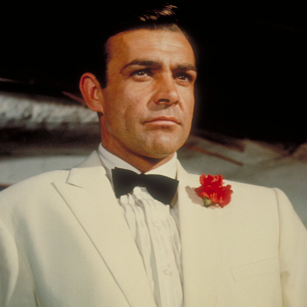 007's tweet photo. Remembering Sir Sean Connery who was born on this day in 1930. https://t.co/sPBpeDQMwD