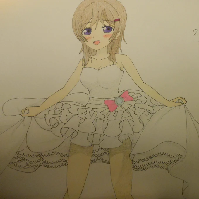 #1年間で絵が上達してるか見てみましょう・左の絵:2021年・右の絵:2022年はいふり推し入りである知名もえかたん(もかちゃん)の誕生日向けとして絵です。アナログ描き1本で絵描きしていますが、伸び悩み中ー。2つの山がキレイに描けたかなーと思いますwww。 