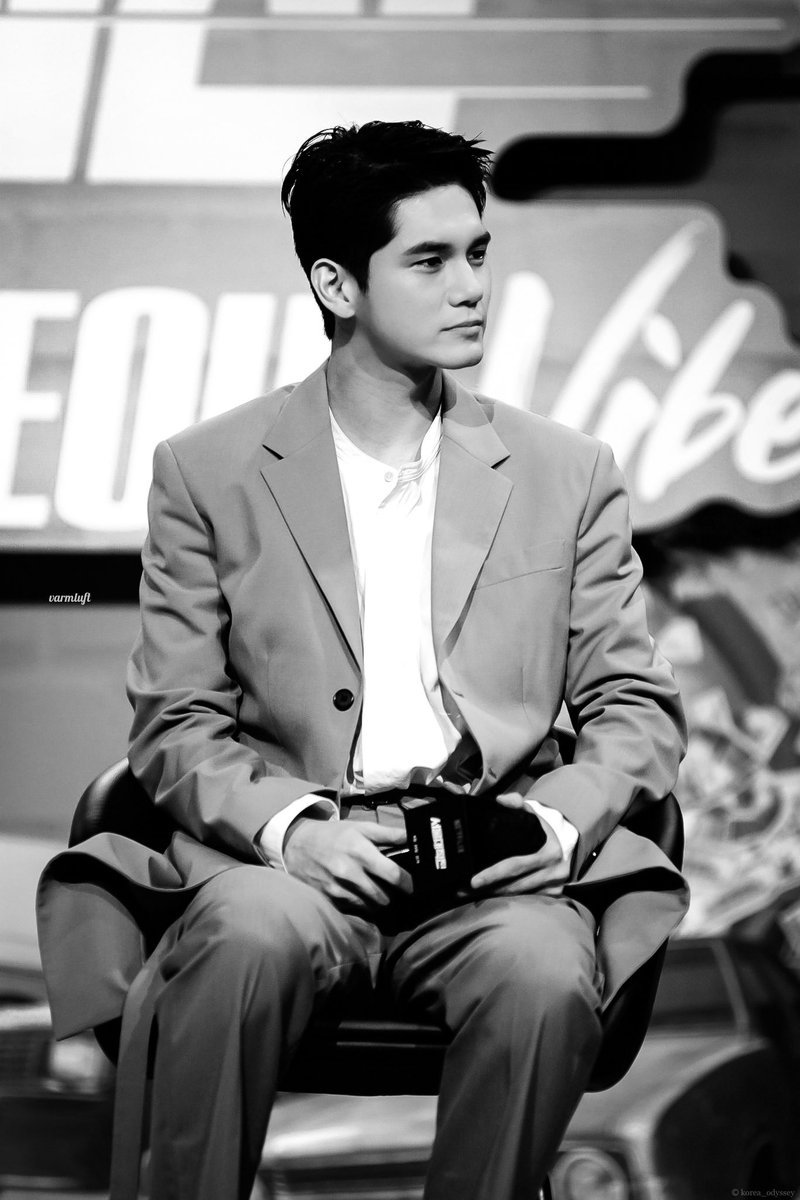 wjwkws0121's tweet photo. #위로의별빛_옹성우_생일축하해 성우야~ 성우야~ 스물여덟번째 생일축하해! 
#HAPPY_ONGE_DAY 
옹이생일 위로의 기쁜 날♡
올해는 배우로서 더욱 더 행복한 생일 보내길~옹널평사♡♡♡ https://t.co/gWOEN2WPzC
