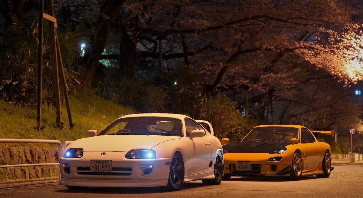 Yatoleczka's tweet image. Found on Initial D fan group on Facebook.
It looks so neat.
#InitialD  #initialdworld #initialdfans #Race #Mazda #RX7 #Rotary #Toyota #Supra #2JZ #Car #Cars #JDM