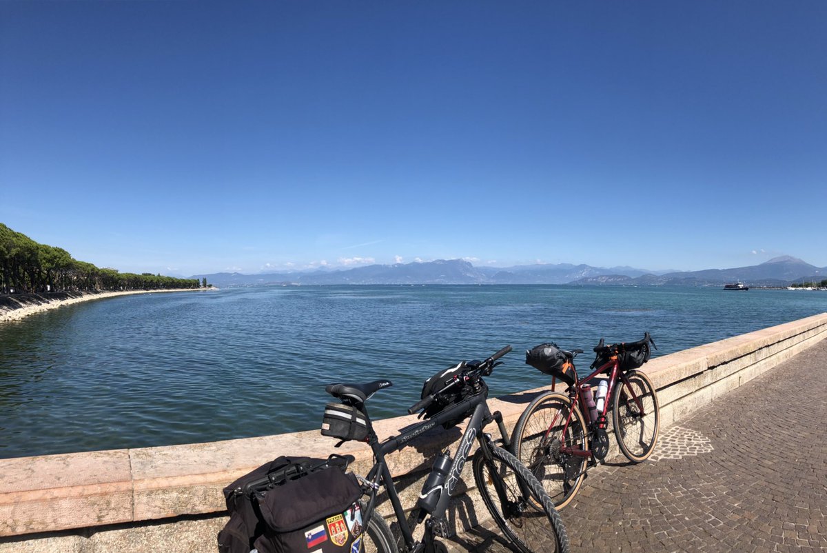 massimilianimrc's tweet photo. Dal Mincio all’Adige passando per il Garda, il panorama ripaga la fatica

#vadovetiportalebici https://t.co/TXkYlzg1RS