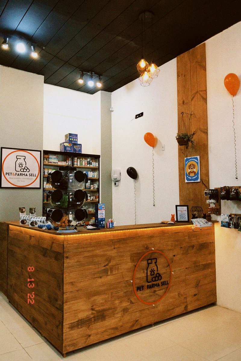 NickSell2's tweet photo. Bom dia pessoal! Abrimos um Pet Shop em Itajaí na Rua Brusque, bem pertinho do Angeloni. Farmácia completa, rações de qualidade, brinquedos e acessórios diversos.
Passando pra pedir de coração pra quem puder divulgar vai ajudar bastante 🙏🏻 
https://t.co/eDkmraBn6a segue nós aí ❤️ https://t.co/t6gjUZmL72