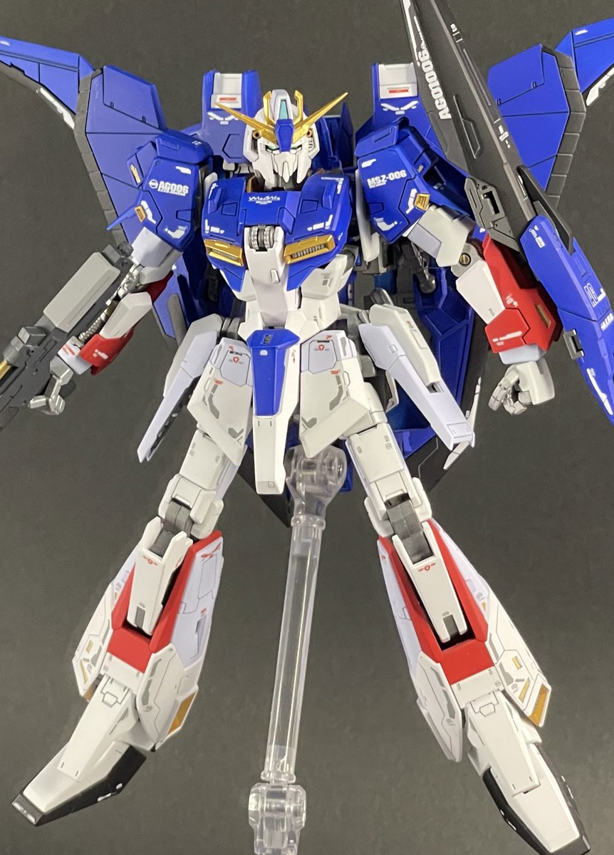 #これを見た人は塗装前と塗装後を貼れ

エアブラシ買って初めて塗装したRGゼータガンダム。
エアブラシって買うのに壁があるけど、使い出したらやれる事すごい増えて、ガンプラがさらにかっこよくなる最高のアイテムでした！