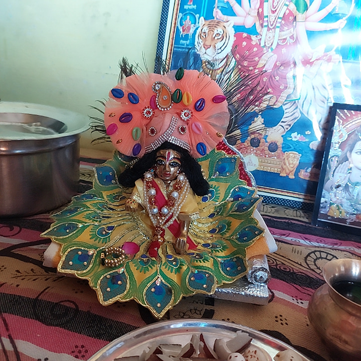 hsaini1133's tweet photo. #kanhachatpuja
#jaishreekrishna https://t.co/AMDSZvoCvn