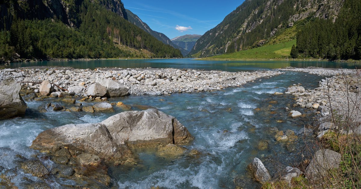 ExeSmokehouse's tweet photo. Nature, just doing what she does best! Stilluptal @tirol. @LEEFilters #photographer #photo #landscapelovers #tirol #Austria @austriatourism @Ski_Austria_ #alps #mountains @HikingAndNature @gooutside_live @BackpackerMag #wellness #Wellbeing #natural https://t.co/AIuPsasdXg