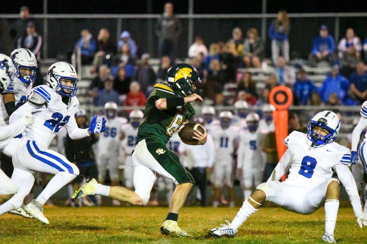 AZSPORTSNETWORK's tweet photo. 3A FB: Show Lows #6 Ryan Kishbaugh: 

This kid is dangerous weapon as he can do it all! One of the fastest kids on the 3A gridiron across the state! 

372 All-Purpose YDS-3 rec 111yds-1TD, 12 carries 195 yds-1TD,

8 tackles, 1 INT-and this was all against Valley Christian! https://t.co/yQpMz4wyMi