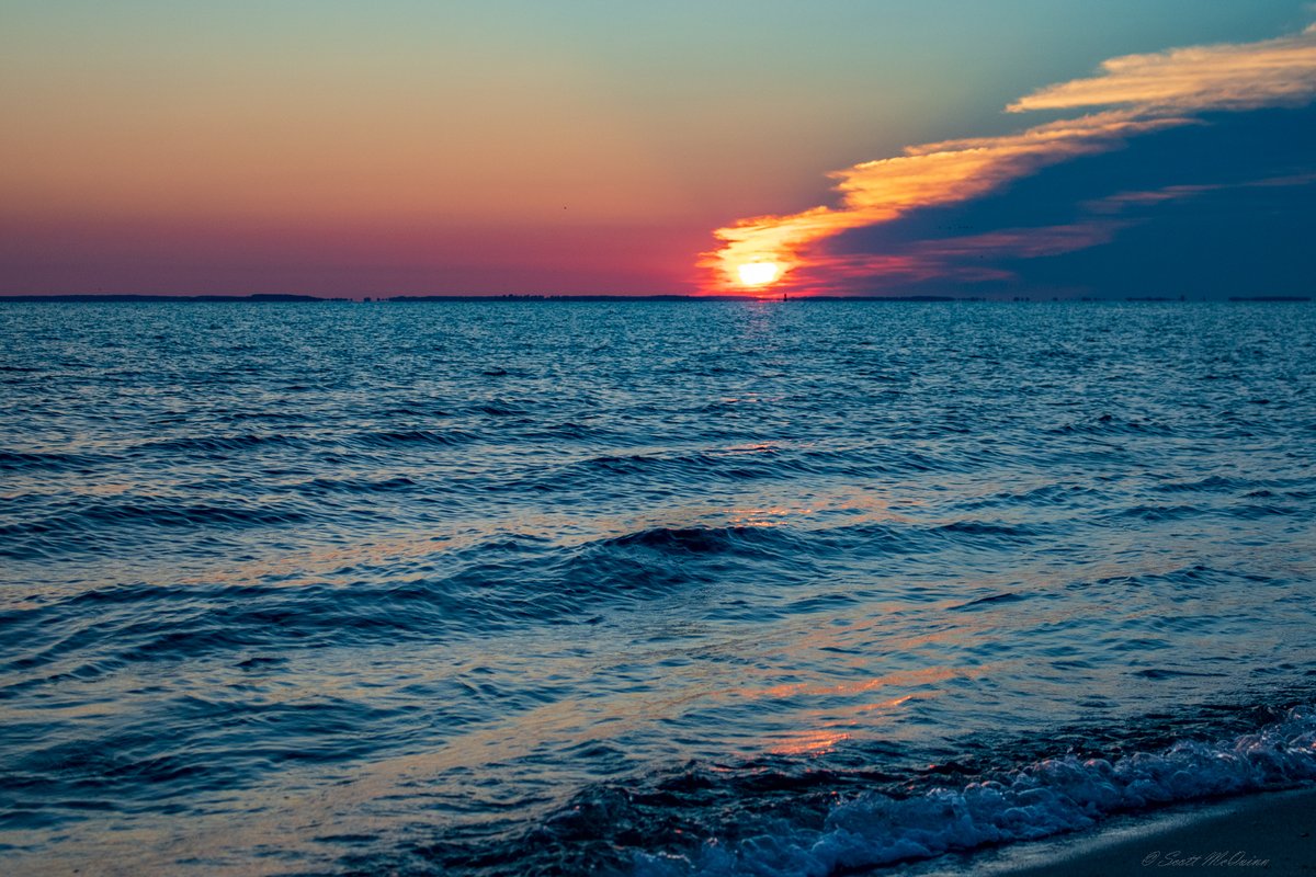 scottmcquinn1's tweet image. Great morning for a beach workout @ Sunrise. Beat the heat and get up and be productive on this Hump Day! @TuckerFox5 @ClaireFox5DC @ErinFox5DC @AyeshaKhanNews @fox5dc @SOMDWxNews