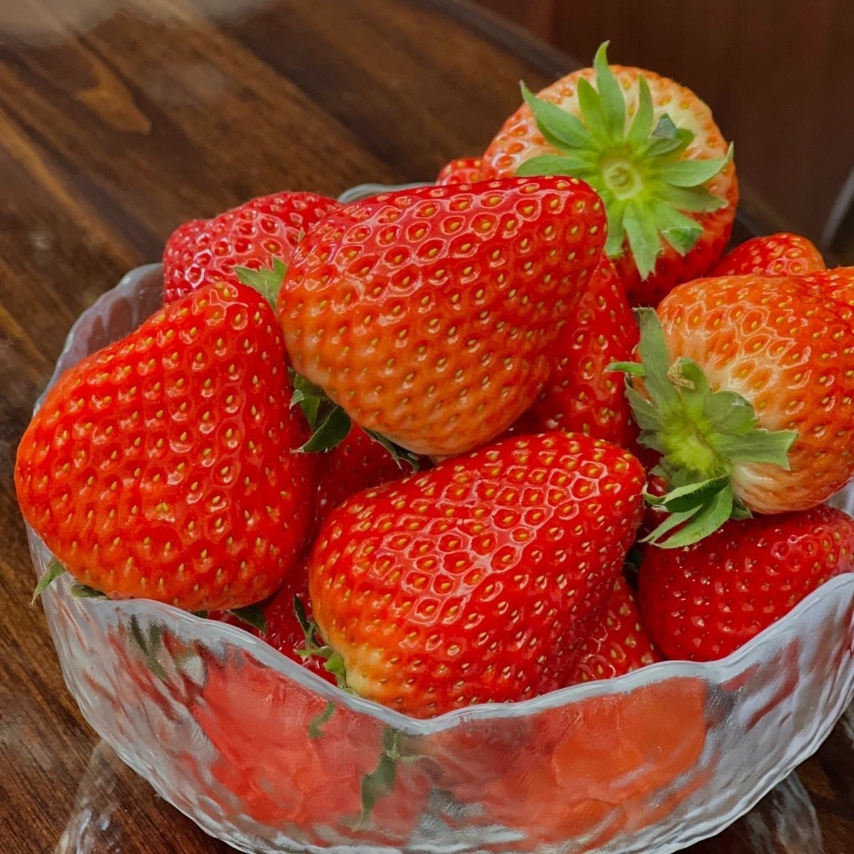 pepsras's tweet photo. The strawberry is me, I am the strawberry🤣 https://t.co/mvpcENPlx3