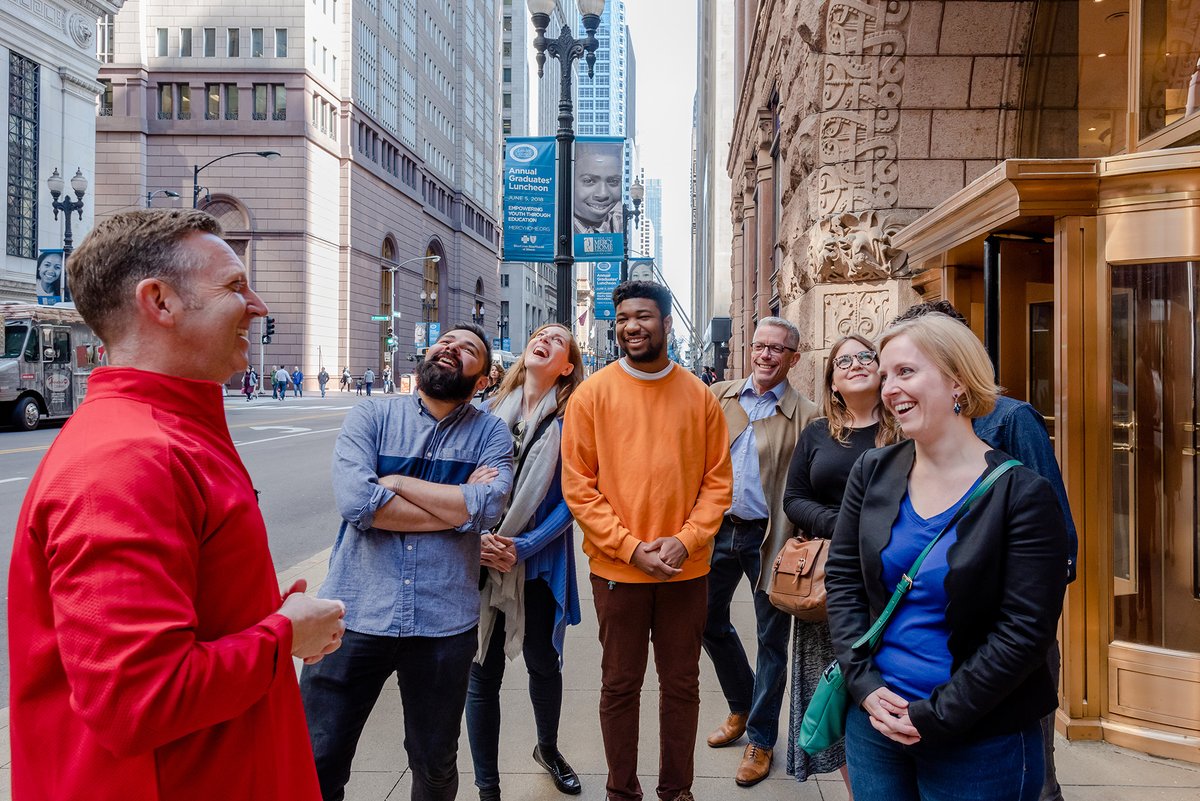 chiarchitecture's tweet photo. Do you❤️#Chicago? Do you enjoy learning the history📖of the city? Are you looking for cool✅facts to share at🍷cocktail🍹parties?? Then YOU🫵might be perfect as a #CACDocent! https://t.co/blXNoKA7st for more information and to register. We hope to see👀you soon! #volunteer https://t.co/SsYiW4vR2T
