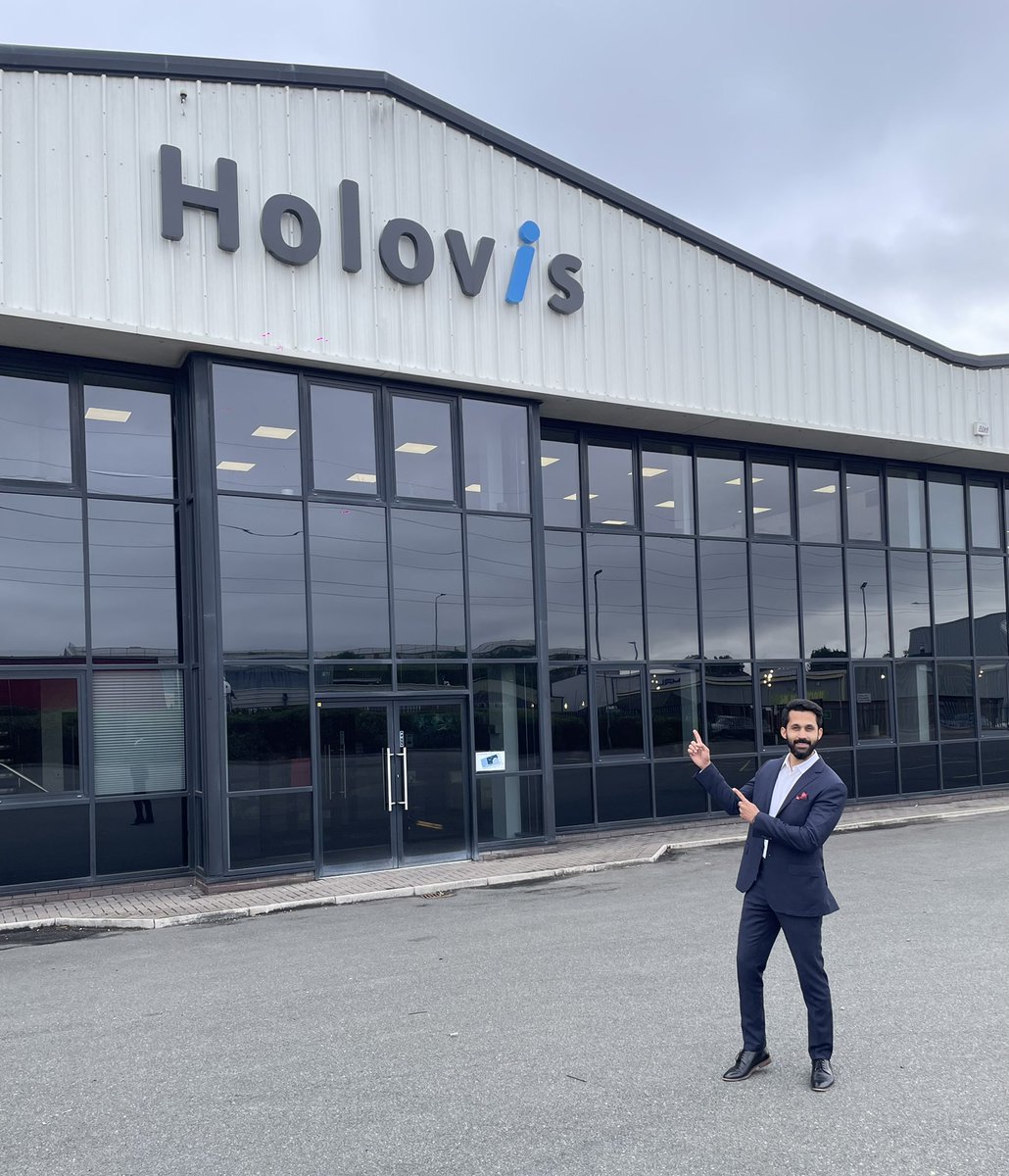 iamanaseef's tweet photo. New job, new industry and new experiences! @Holovis https://t.co/azWZ5KBCr4