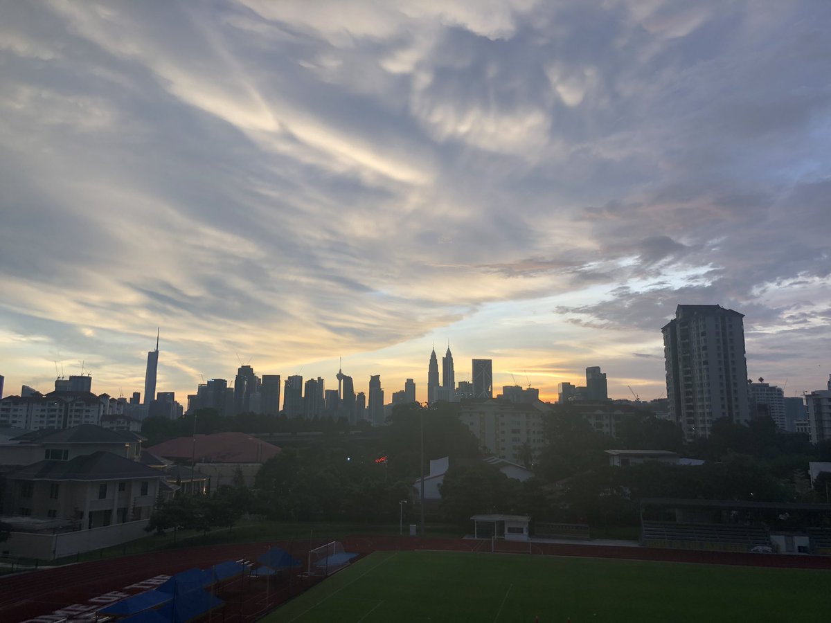 dwoodwar's tweet photo. #ISKLproud meets #MSopenHouse with beautiful skyline to welcome parents for an evening on campus. https://t.co/6zu3XoxVja