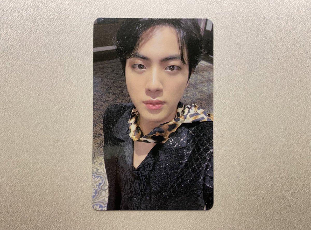 🛒 #jiminiecartsbuys 

hi <a href="/ksjbuys/">han</a> thank you so much for taking time to meet up with me for this transaction hehe. seokjin is in perfect condition and i also appreciate the freebies :> till our next!! 🤍 

#ksjbuysfeedbacks