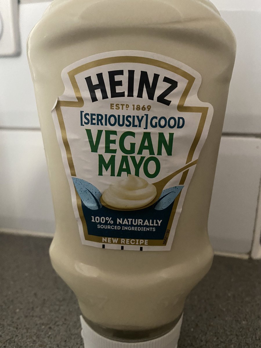 claremichellejo's tweet photo. @HeinzUK this new recipe is absolutely gross 💀 thought the mayo had gone off 🚮. Back to @Hellmanns vegan mayo for me. https://t.co/Y4mNM3mwdV