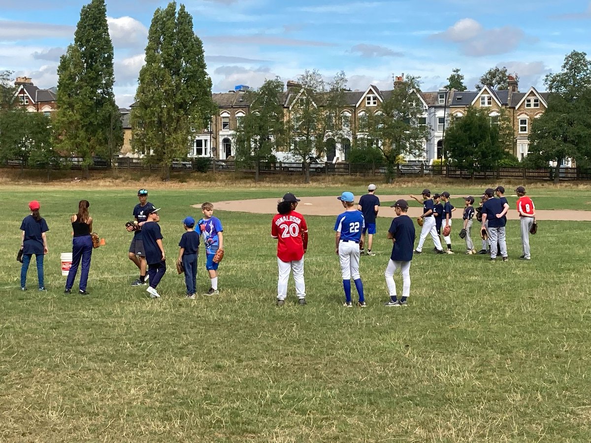 LondonMets's tweet photo. Youth summer camp is well underway this week at Finsbury Park! https://t.co/didE1tZr8C