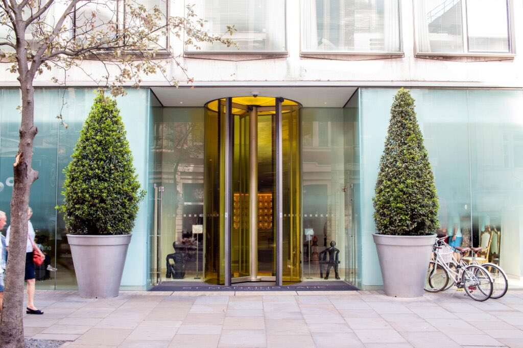 LDNfashion's tweet photo. Where to Find #EV Charging Points Near London Attractions π
Hit the link to read more π: https://t.co/nwGsvSfJY8
#LDNFASHION
#Feature
#ElectricCar
#Lexus #UX300e https://t.co/YYeIeq0GY1