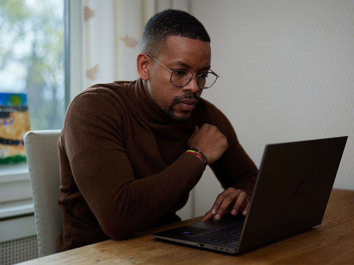 yara's tweet photo. Colleagues can now access @degreed - a new learning experience platform! 💡

Connecting learning opportunities in an easy, accessible way, it encourages colleagues to seek new ways to #GrowAtYara. 🌱

Adding learning to the workday is a click away! 🖱️

What do you want to learn? https://t.co/r6llBO2bhh