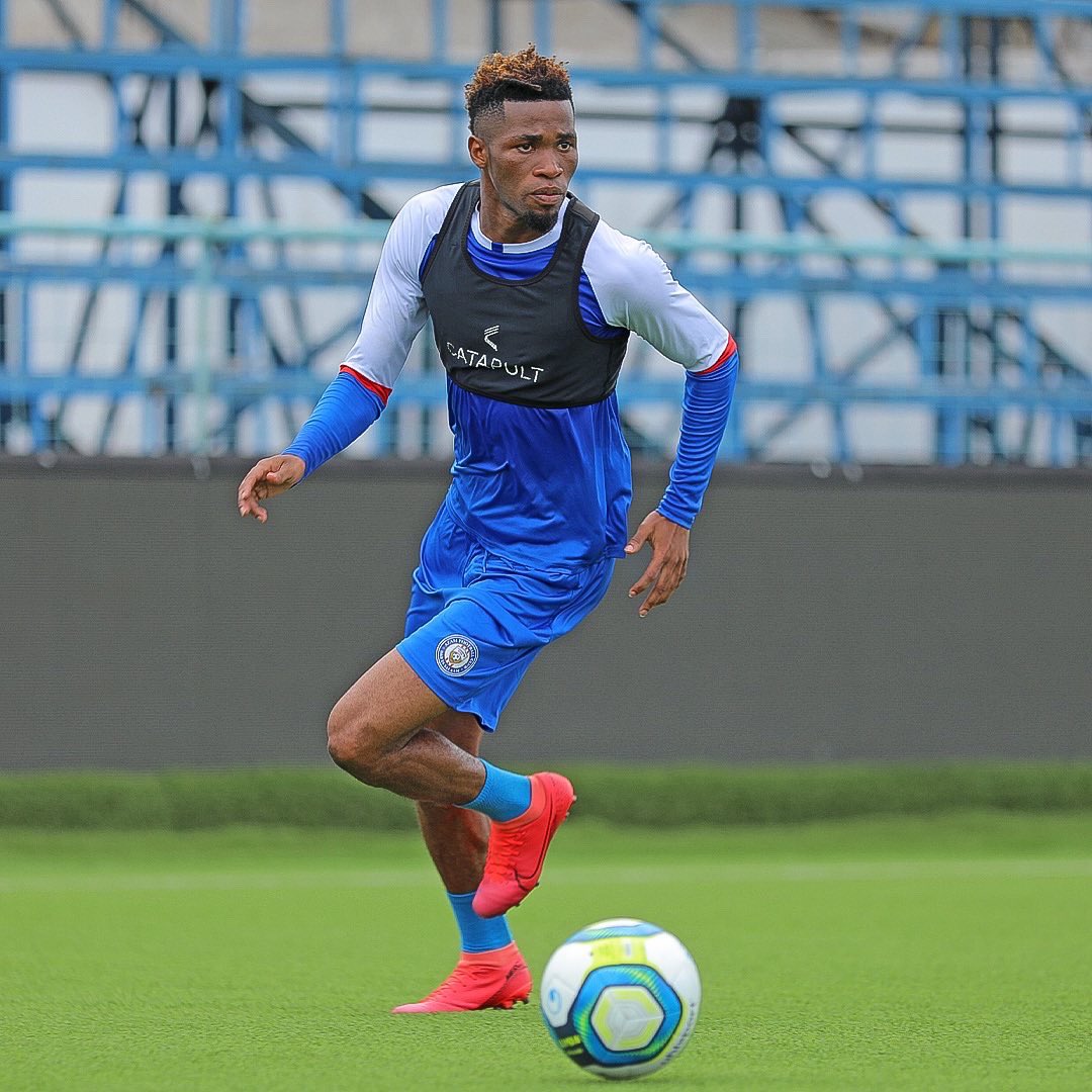 azamfc's tweet photo. #BackInTraining Vijana wamerejea mazoezini leo Jumatano asubuhi, wakianza maandalizi kuelekea mechi ijayo ya ligi dhidi ya Yanga.
@Yusufbakhresa @AbdukarimAmin
#weareazamfc #timuborabidhaabora https://t.co/2t4aEgKdQe