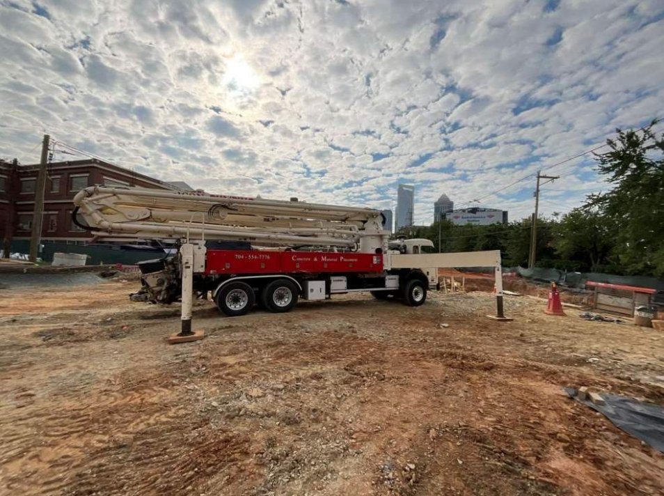 Charlotte Rescue Mission (@cltrescue) on Twitter photo CONSTRUCTION UPDATE 🚧
Swipe through these photos showing some of the progress we've made this past week on our new men's building!
<a href="/rodgersbuilders/">Rodgers Builders</a> CONSTRUCTION UPDATE 🚧
Swipe through these photos showing some of the progress we've made this past week on our new men's building!
<a href="/rodgersbuilders/">Rodgers Builders</a>