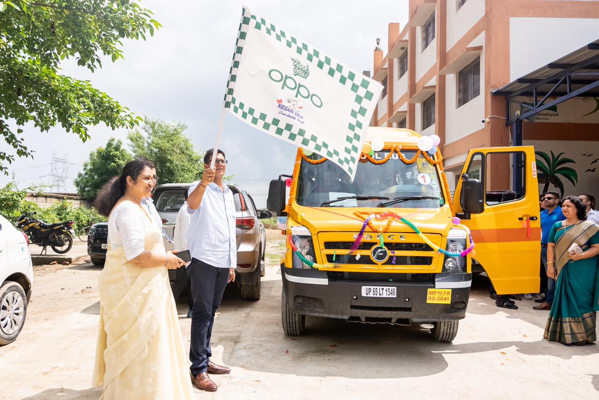 At <a href="/OPPOIndia/">OPPO India</a>, we've always been committed to empowering children through qualitative #education.Truly elated to partner Kesari Devi Charitable Trust,Varanasi in enabling access to model education for children from marginalised communities <a href="/Rajeev_GoI/">Rajeev Chandrasekhar (Parody)</a> <a href="/damyantsingh/">Damyant Singh Khanoria</a> <a href="/tasleemarifk/">Tasleem Arif🇮🇳</a>
