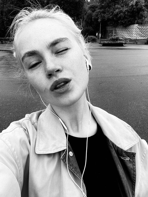 The first breath of autumn 🍂  #autumn #beauty #blonde #kiss #lips #goodmorning #CoffeeTime https://t<a href="/tag/autumn"class="tags">#autumn</a><a href="/tag/beauty"class="tags">#beauty</a><a href="/tag/lips"class="tags"><span>#lips</span></a><a href="/tag/goodmorning"class="tags"><span>#goodmorning</span></a><a href="/tag/blonde"class="tags"><span>#blonde</span></a><a href="/tag/kiss"class="tags"><span>#kiss</span></a><a href="/tag/coffeetime"class="tags"><span>#coffeetime</span></a>