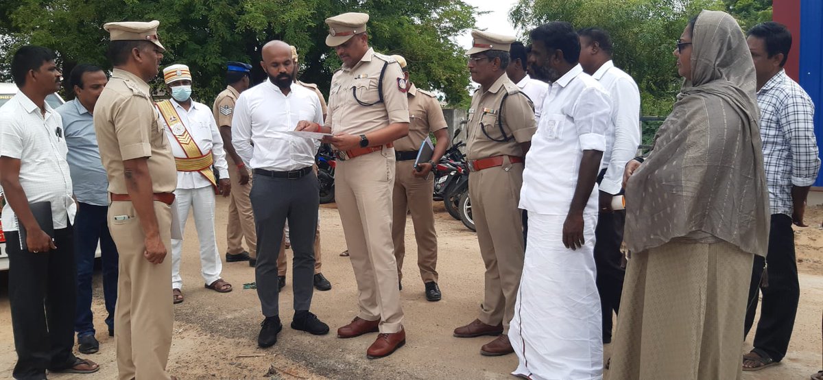 #தேசியதலைவரும் 
சுதந்திர போராட்ட தியாகியுமான  #தேவேந்திரகுலவேளாளர் சமுகத்தின் ஒப்பற்ற தலைமகன் அய்யா #இமானுவேல்சேகரனாரின் குருபூஜையை முன்னிட்டு  மாவட்ட ஆட்சியர் ஆய்வு செய்தார்" 

| <a href="/DKV_IT_WING_Ofl/">DKVITWING</a>