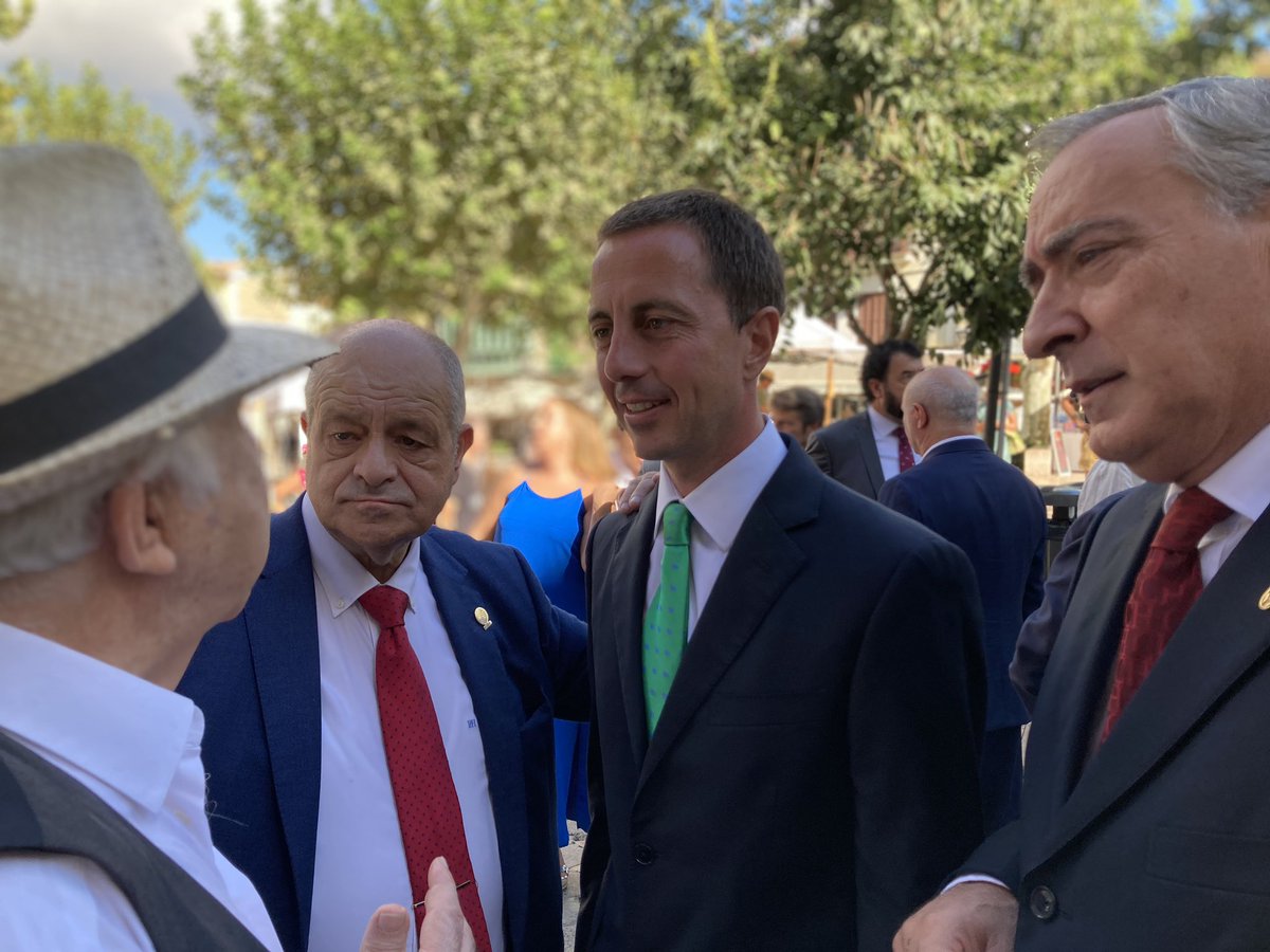 PPdeMallorca's tweet photo. Celebram Sant Bartomeu, festa grossa a #Sóller, amb missa solemne i les Valentes Dones.

Molts d’anys a tots! 🎊 https://t.co/GodTvmuUCi