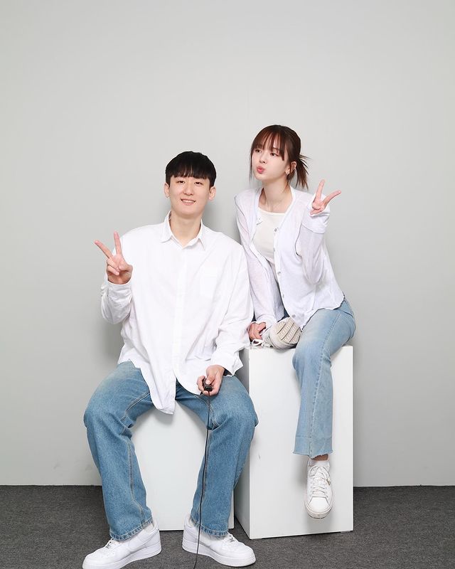 __hshin's tweet photo. SO CUTE🥹
#HYEONGSHIN #��신 https://t.co/XWRp3lRWJr