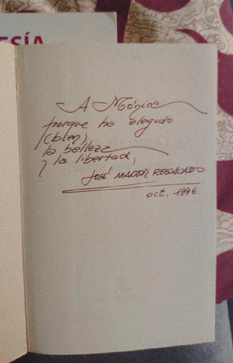 melfrequency's tweet image. Comprar un libro de Ángel González, de segunda mano, y ver que mi profesor de lengua y literatura del instituto se lo había dedicado a "Mónica". Nos enseñó a "elegir" bien, entonces.