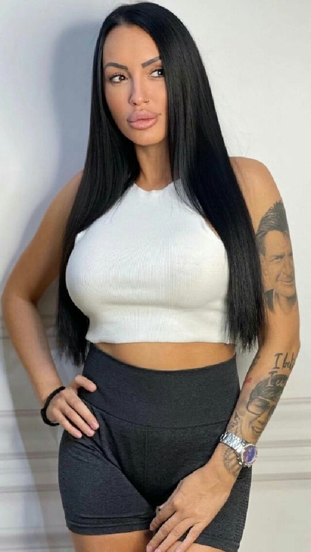 Mistress6Reina's tweet photo. Latino Heat 🔥 https://t.co/oprFxZzYqr
